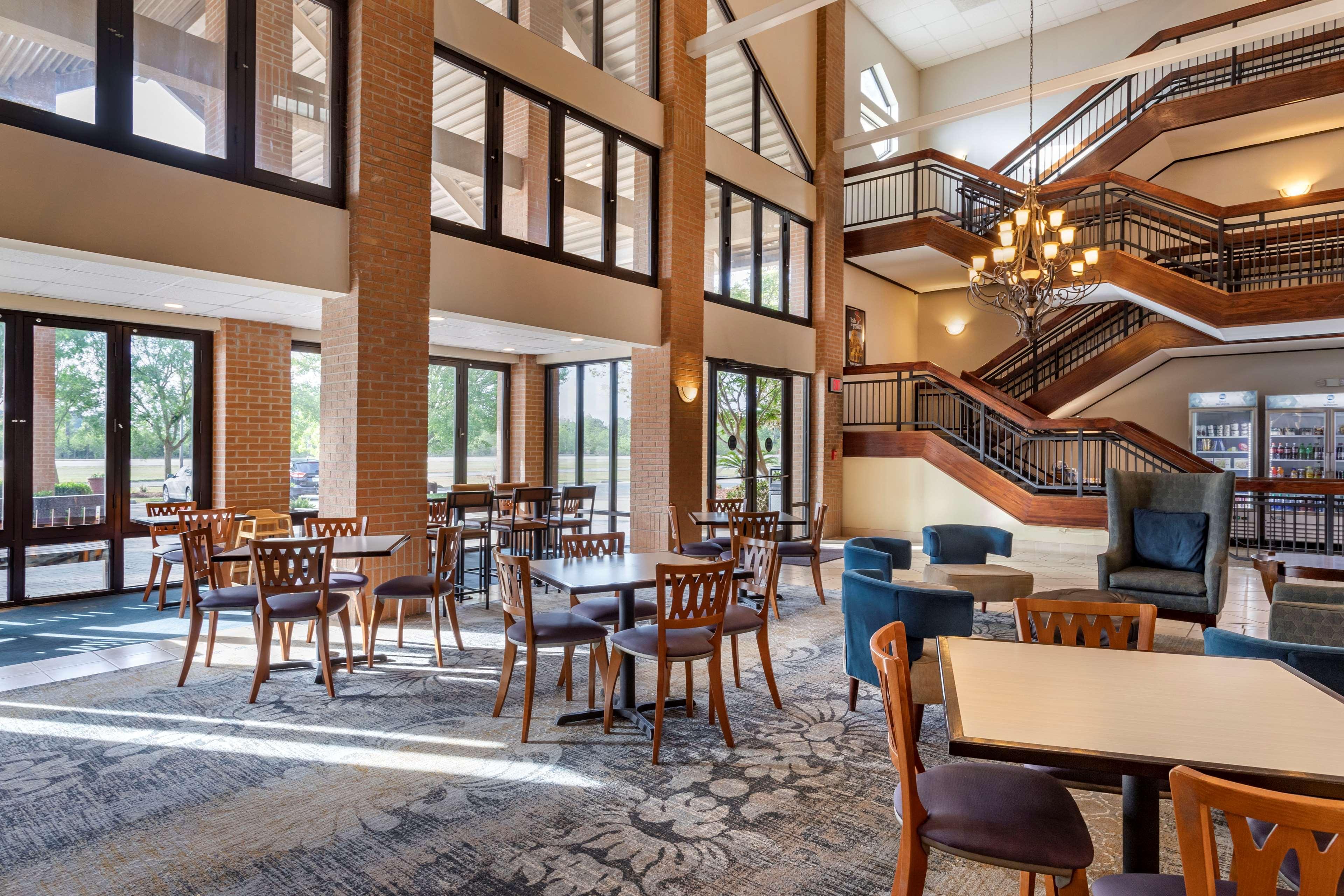 Inn At Coushatta Kinder Exterior photo