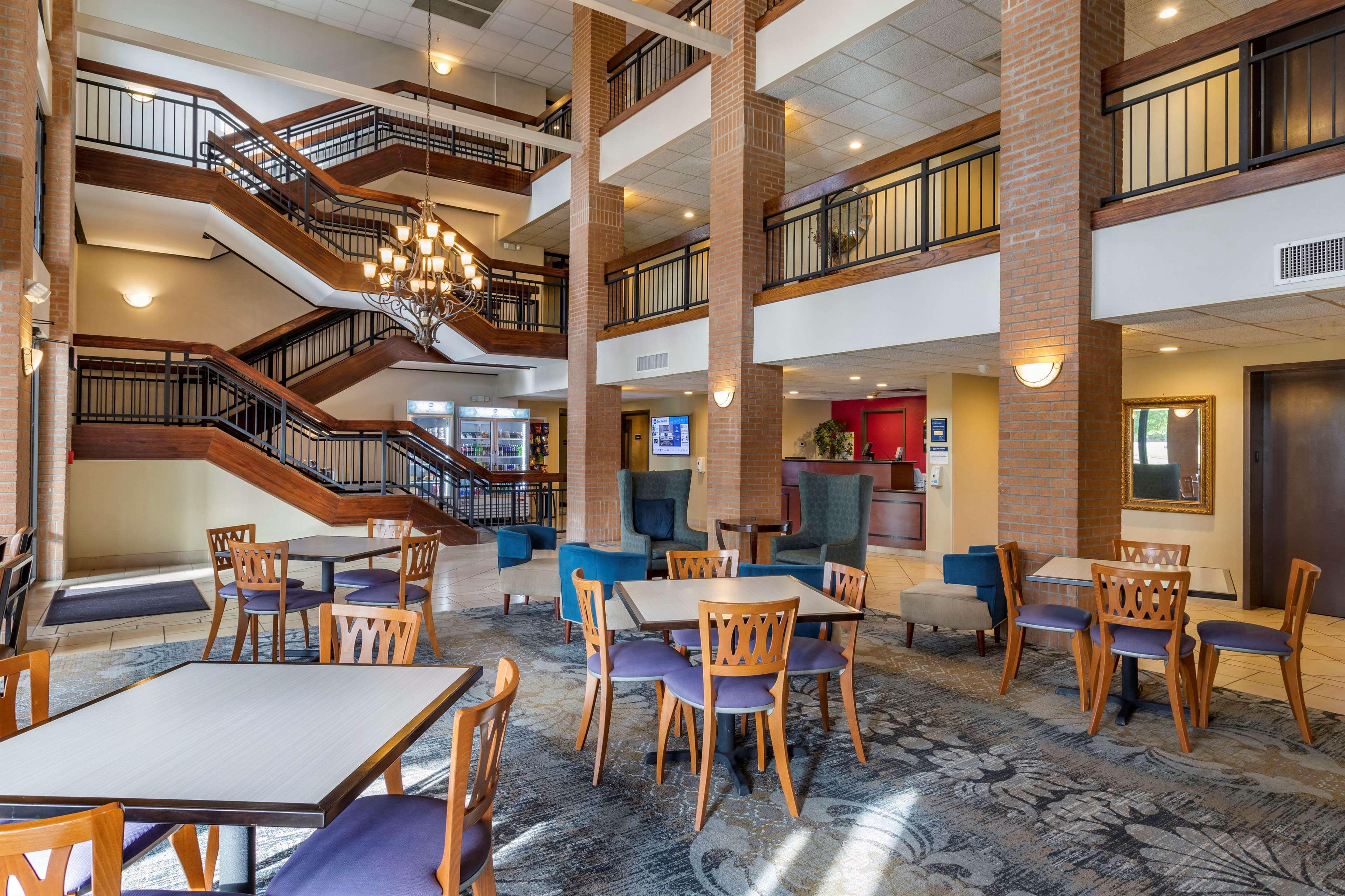 Inn At Coushatta Kinder Exterior photo